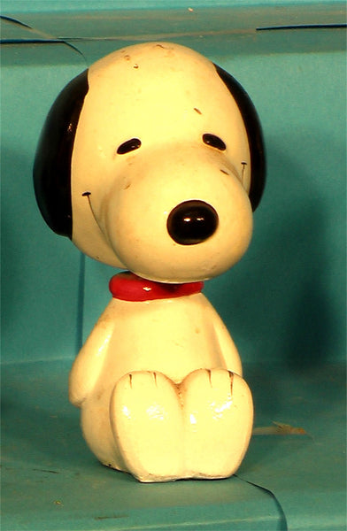 Vintage Peanuts Snoopy mini Bobblehead